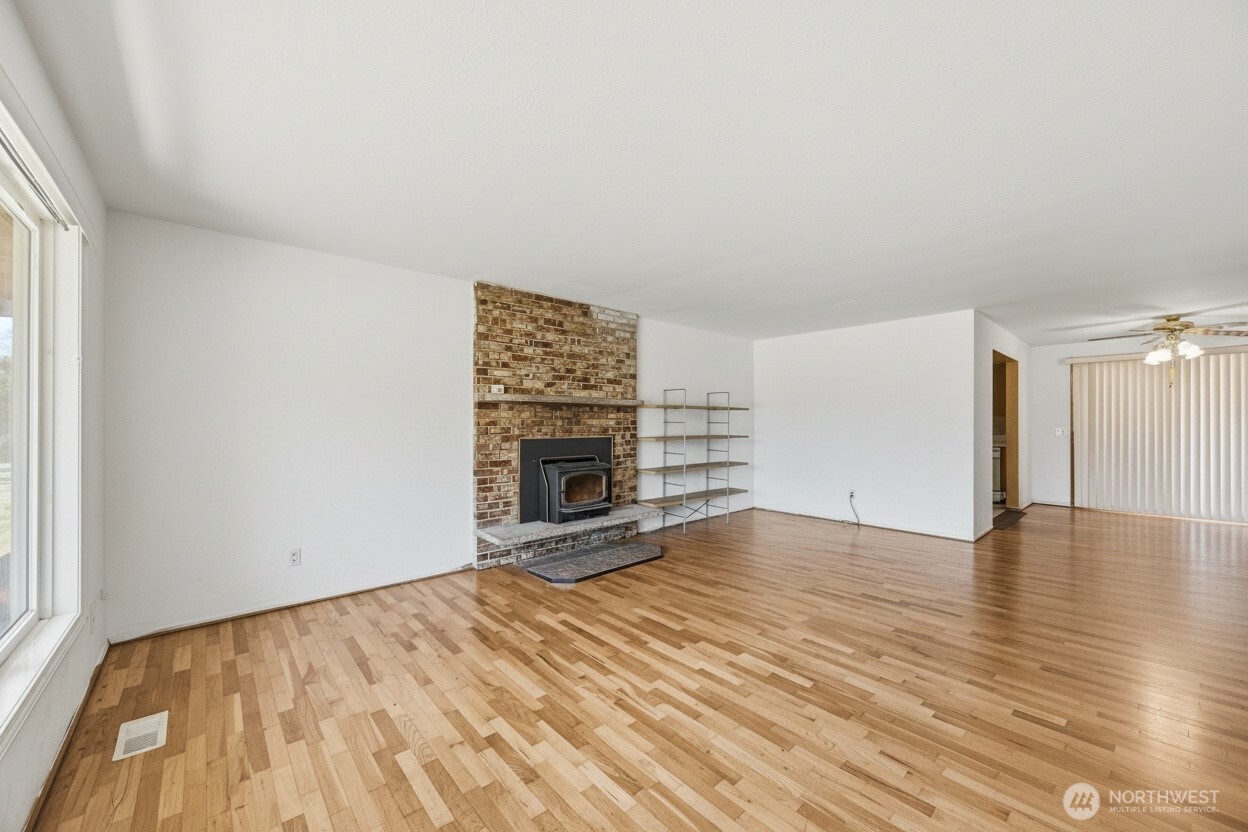 1225 21st Street Property Photo 6