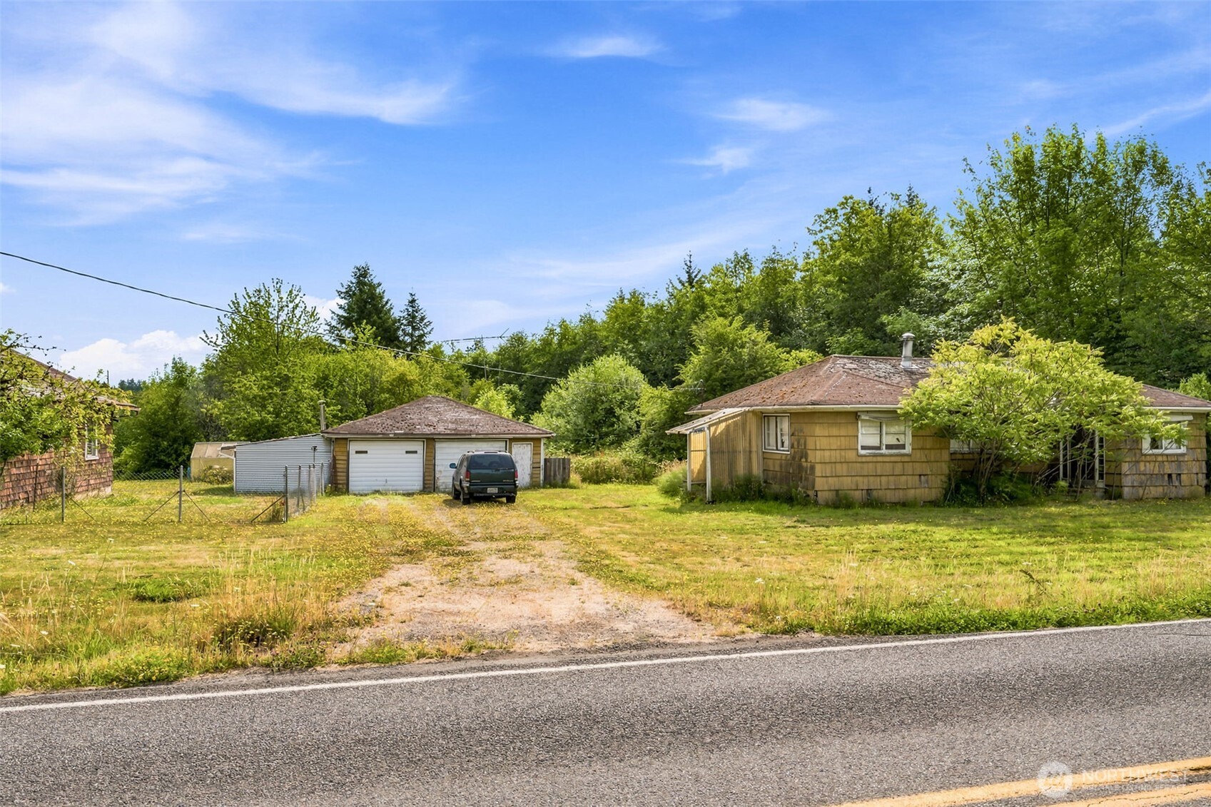 5544 Old Hwy 410 5542 Property Photo 4