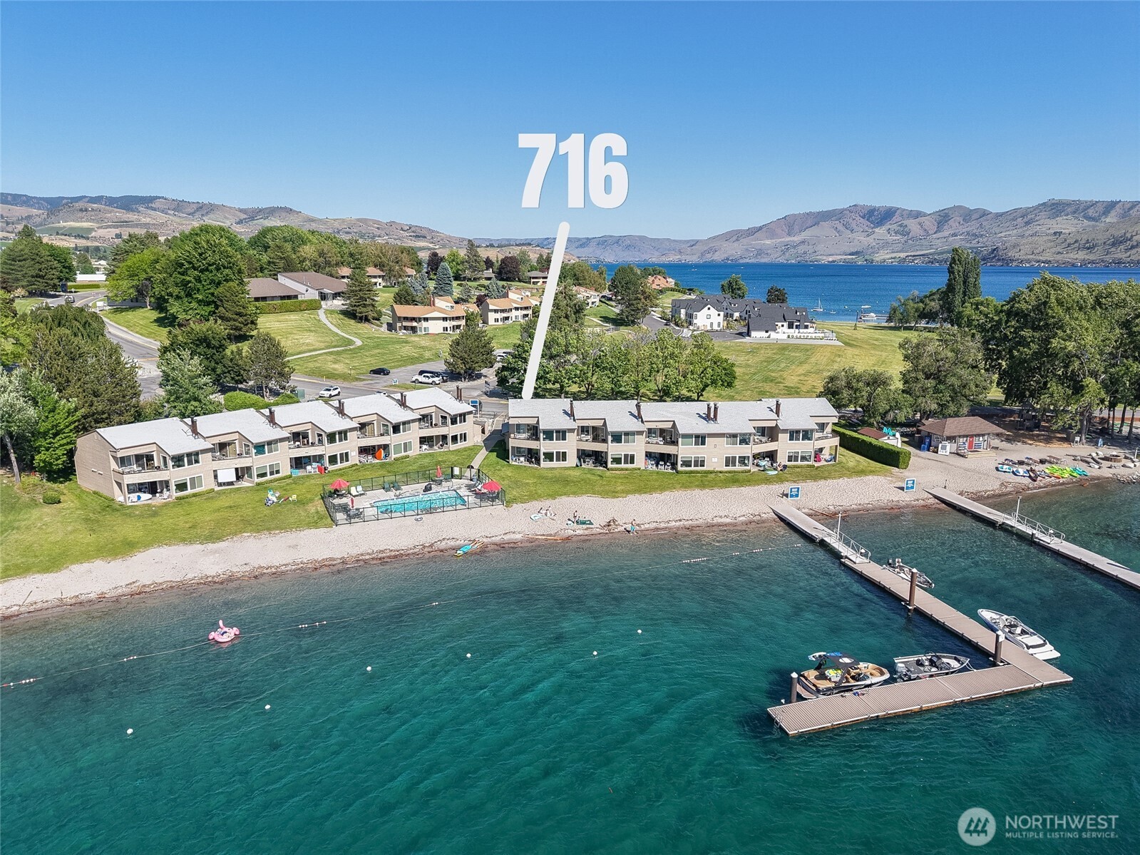 1 Lakeside 716-m Property Photo 4