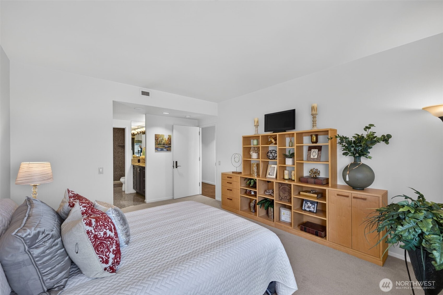 1301 Spring Street 11c Property Photo 14