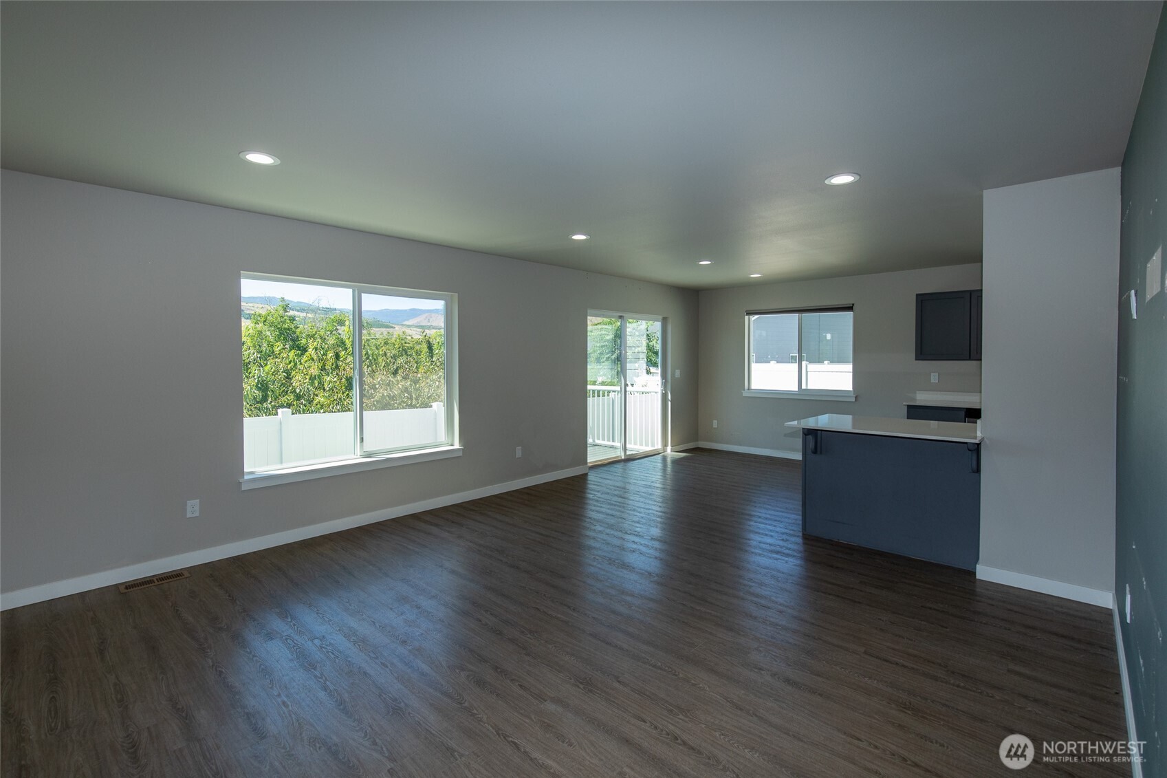 2362 Se Marlette Road Property Photo 3