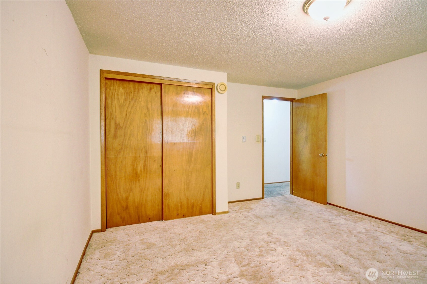 1907 Sparrs Lane Property Photo 20