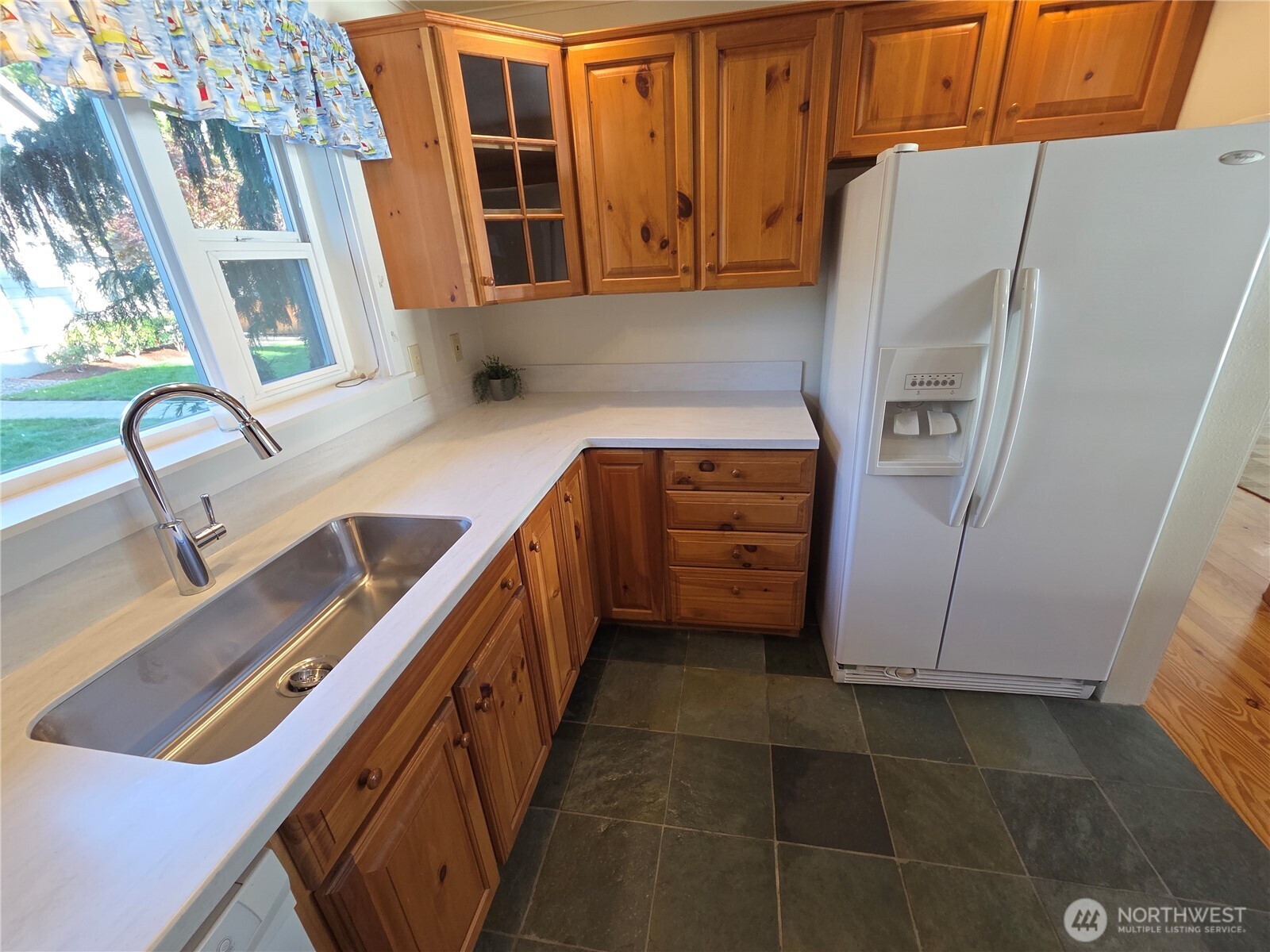 232 E Libby Road Property Photo 10