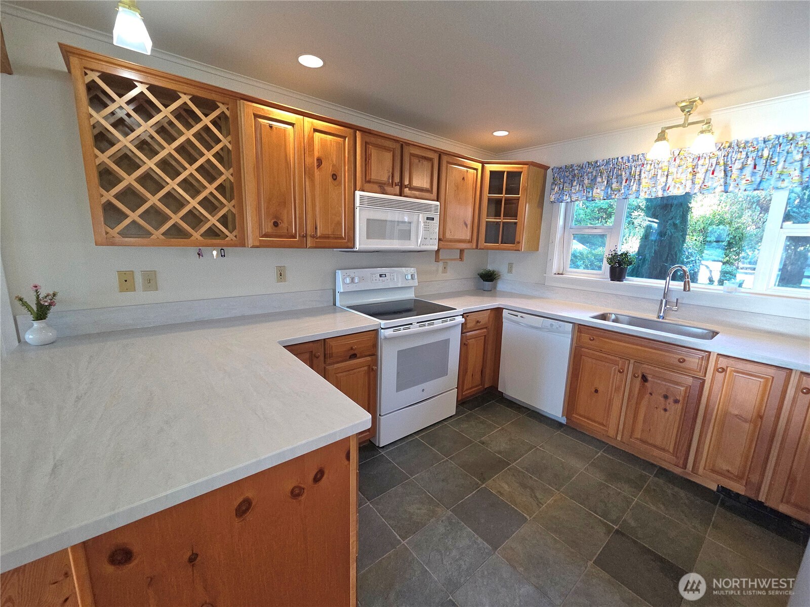 232 E Libby Road Property Photo 11
