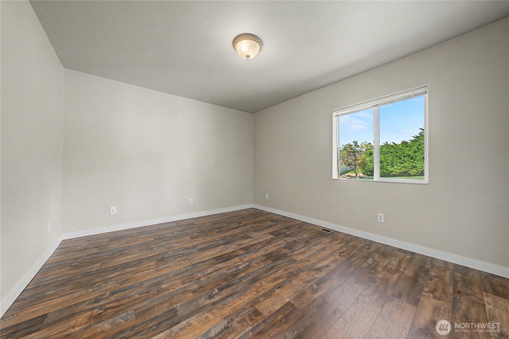 860 S Nancy Avenue Property Photo 15