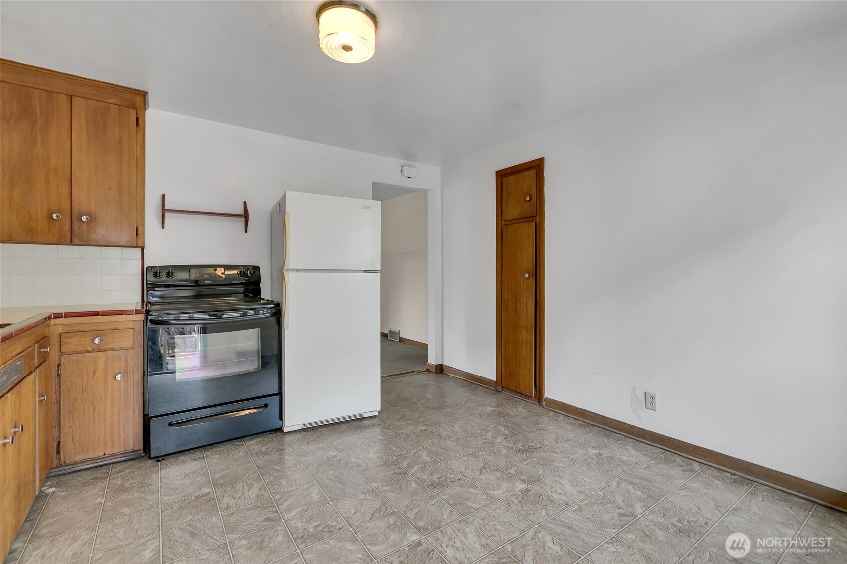 7418 Rainier Avenue Property Photo 8