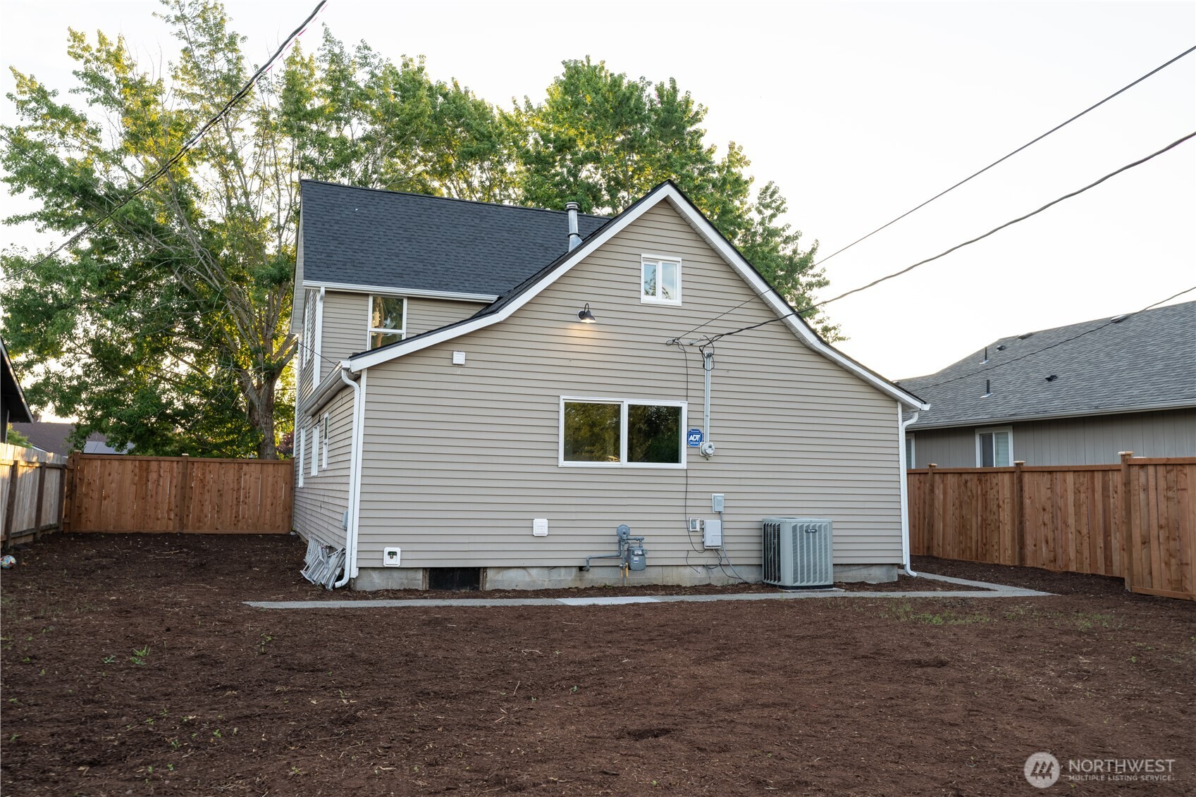 1024 H Street Property Photo 23