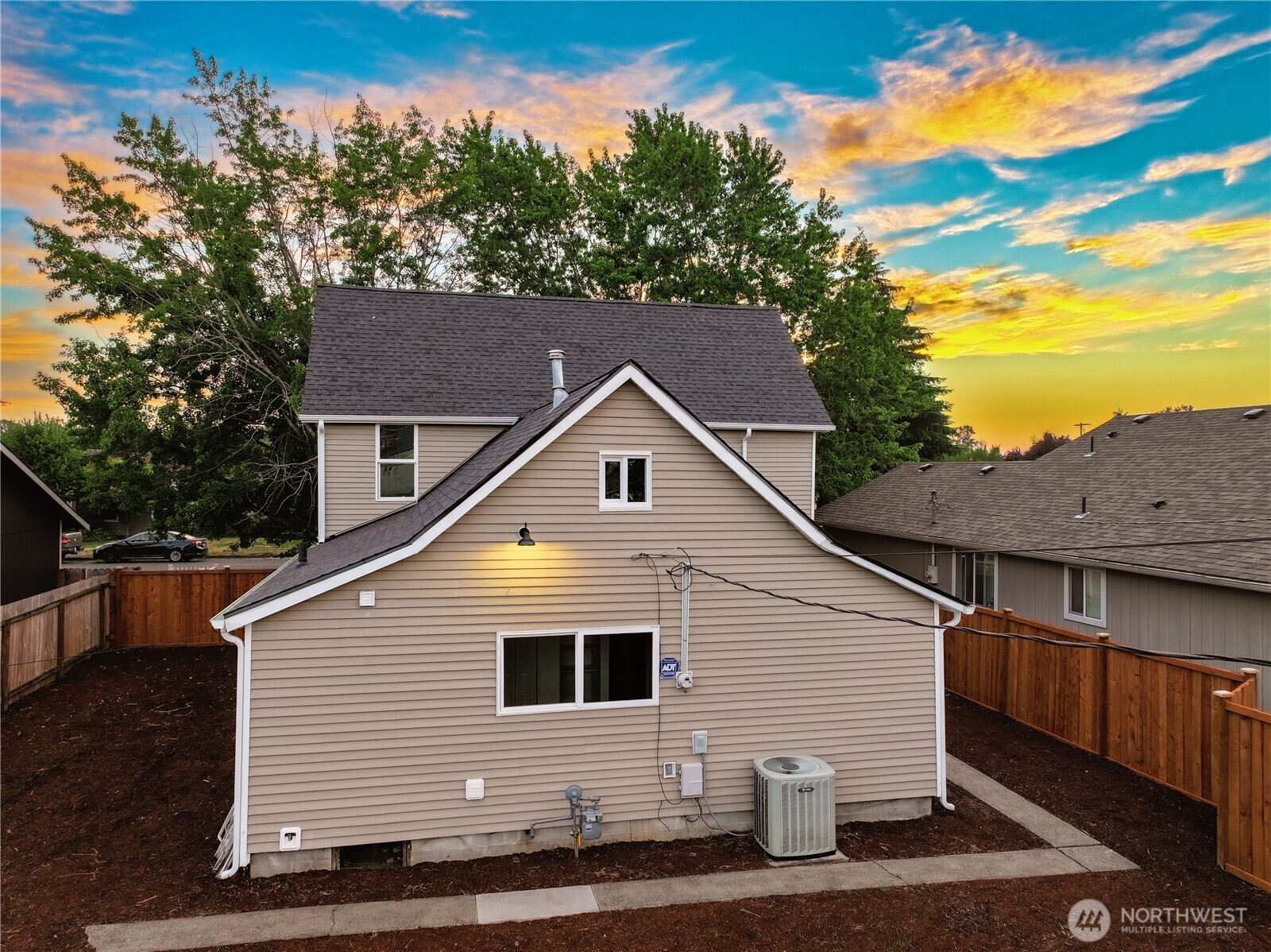 1024 H Street Property Photo 24