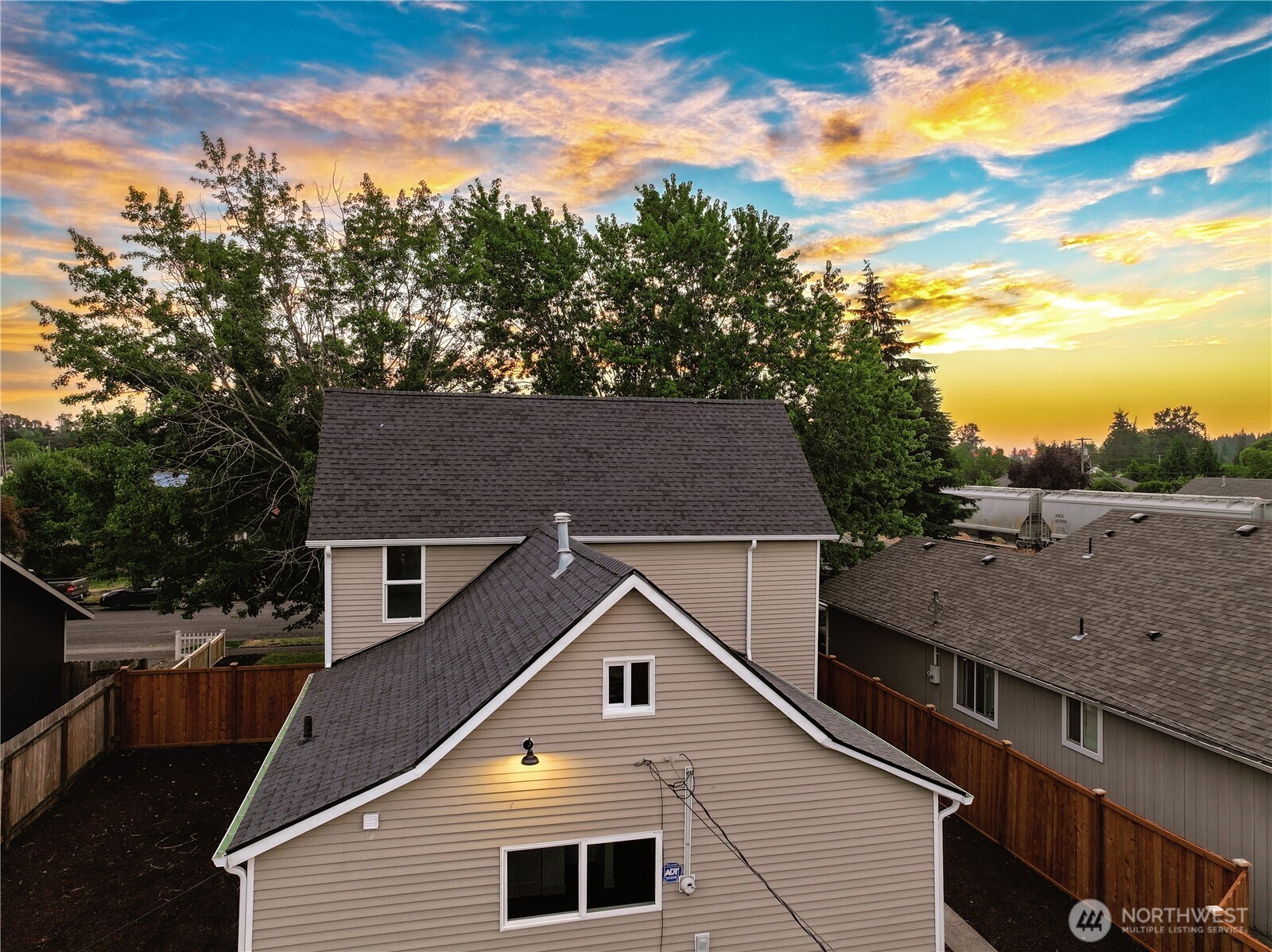 1024 H Street Property Photo 25