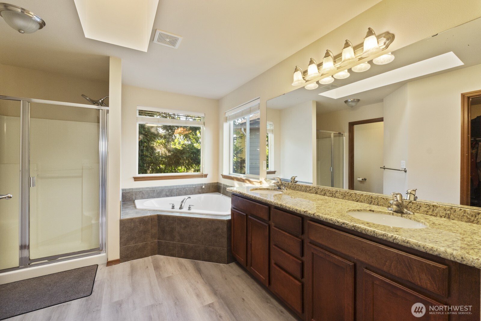 14611 46th Avenue Property Photo 16