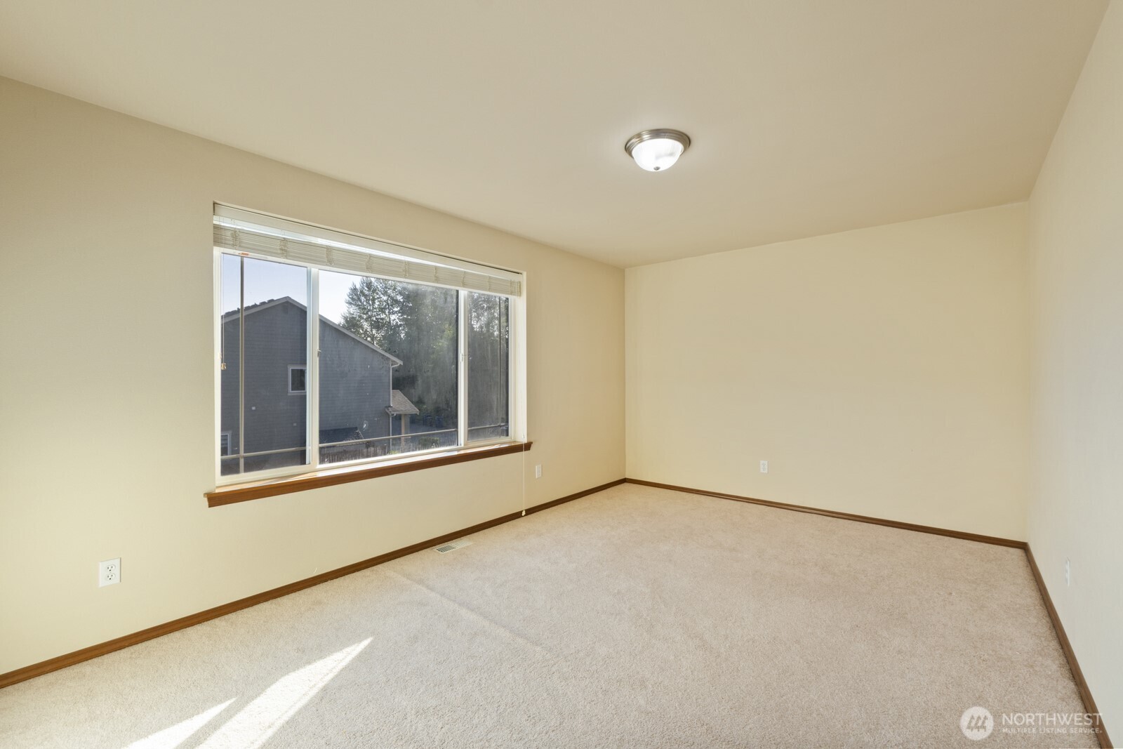 14611 46th Avenue Property Photo 21