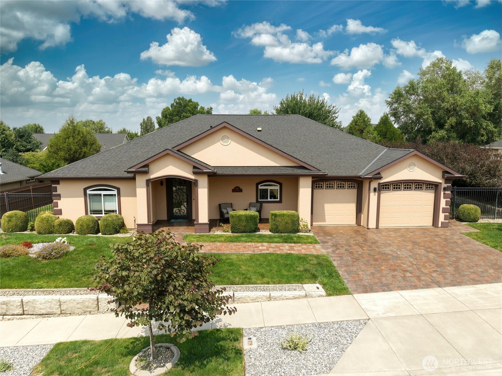 260 Coyote Ridge Drive Property Photo 2