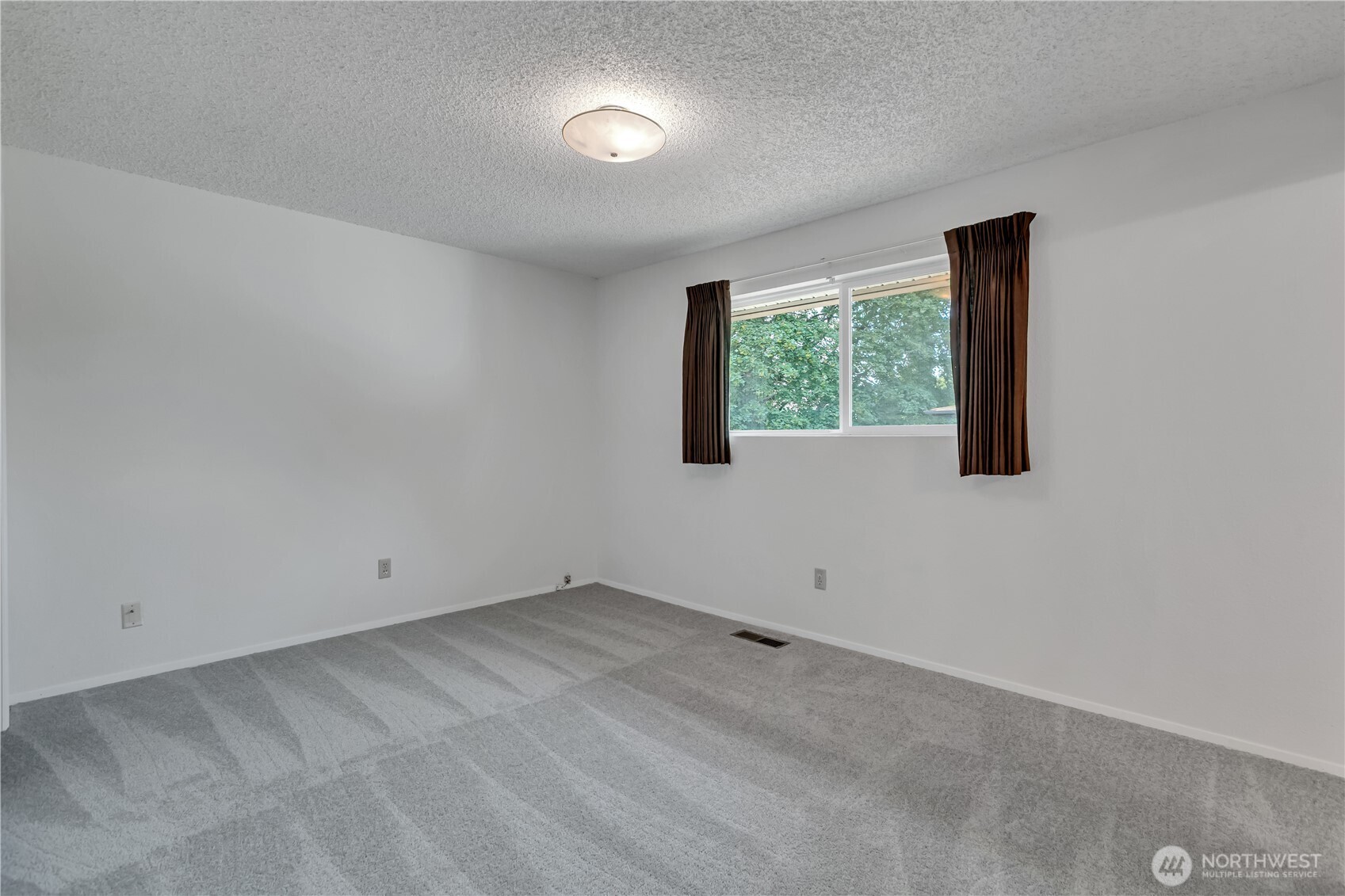 10074 Se 213th Place Property Photo 12