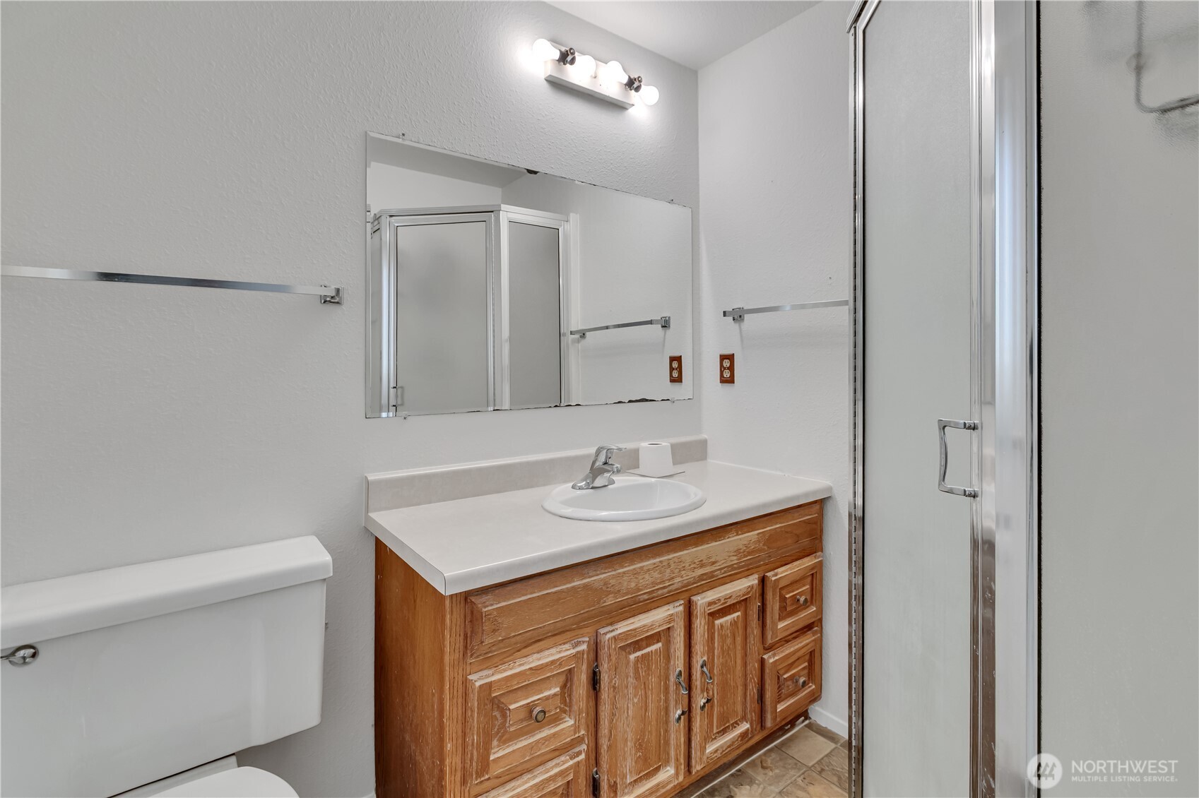10074 Se 213th Place Property Photo 14