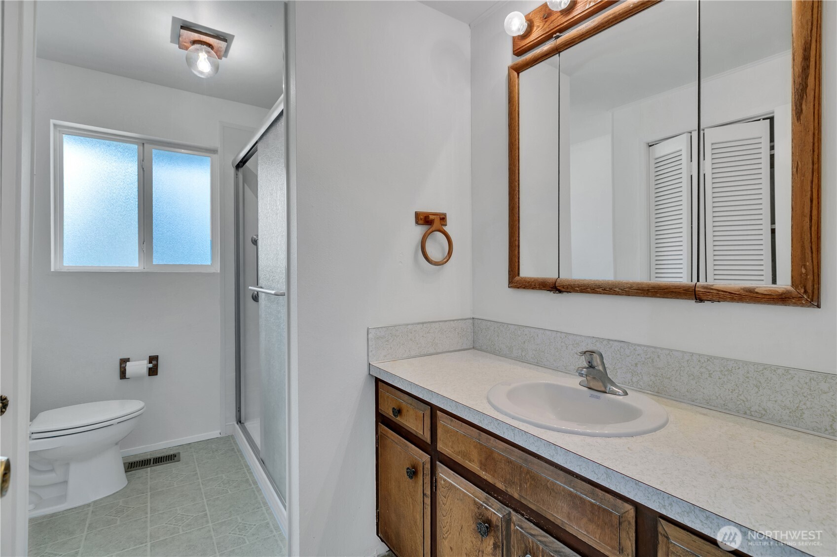 10074 Se 213th Place Property Photo 16