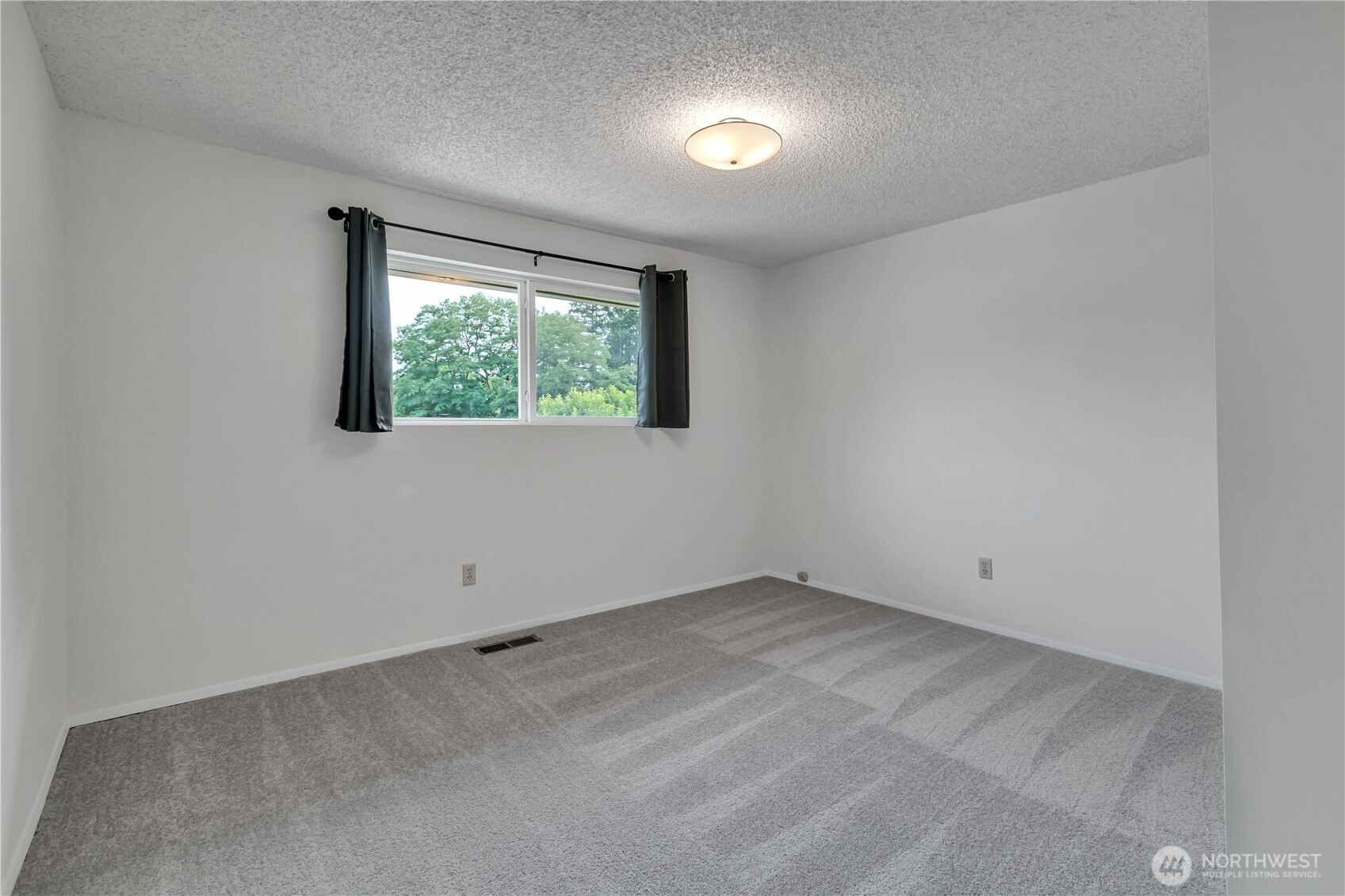 10074 Se 213th Place Property Photo 17