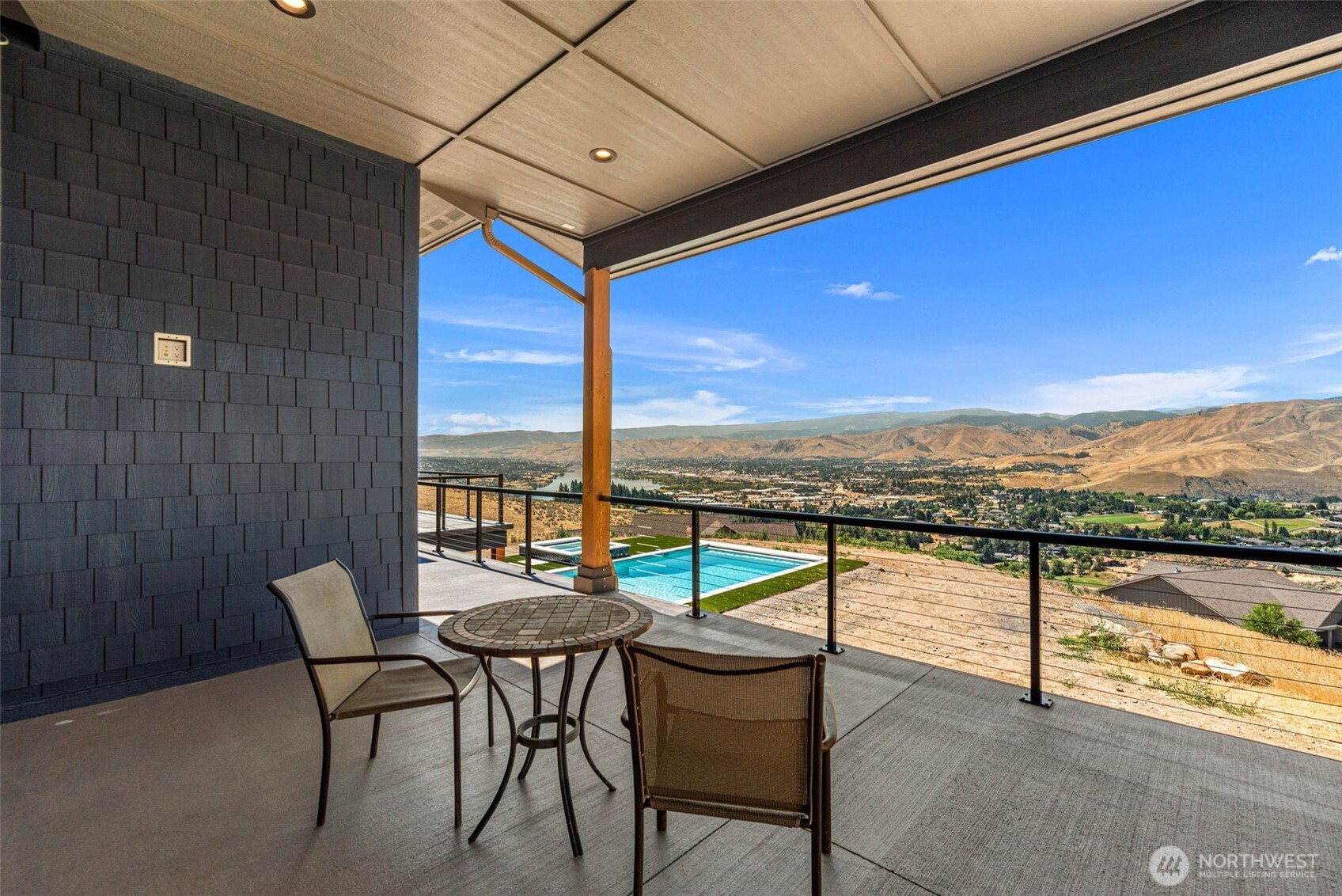 3900 Sky Crest Property Photo 10