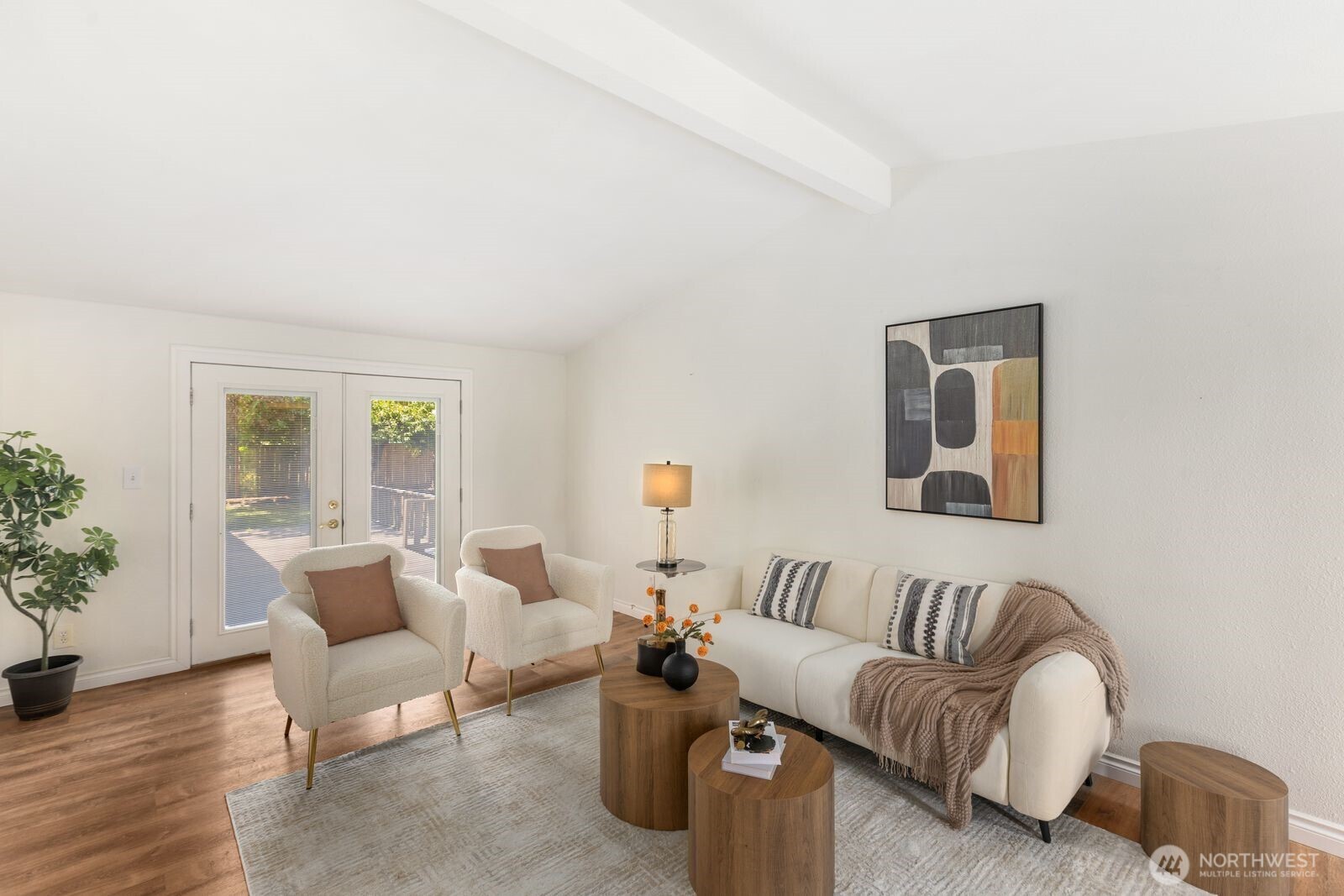 20605 12th Place Property Photo 7