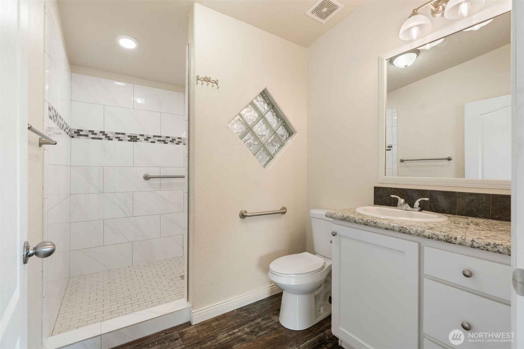 216 Mossyrock Road Property Photo 11