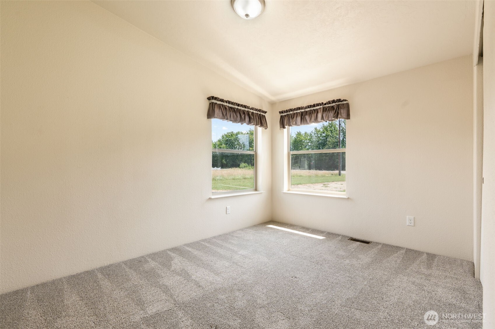 216 Mossyrock Road Property Photo 14
