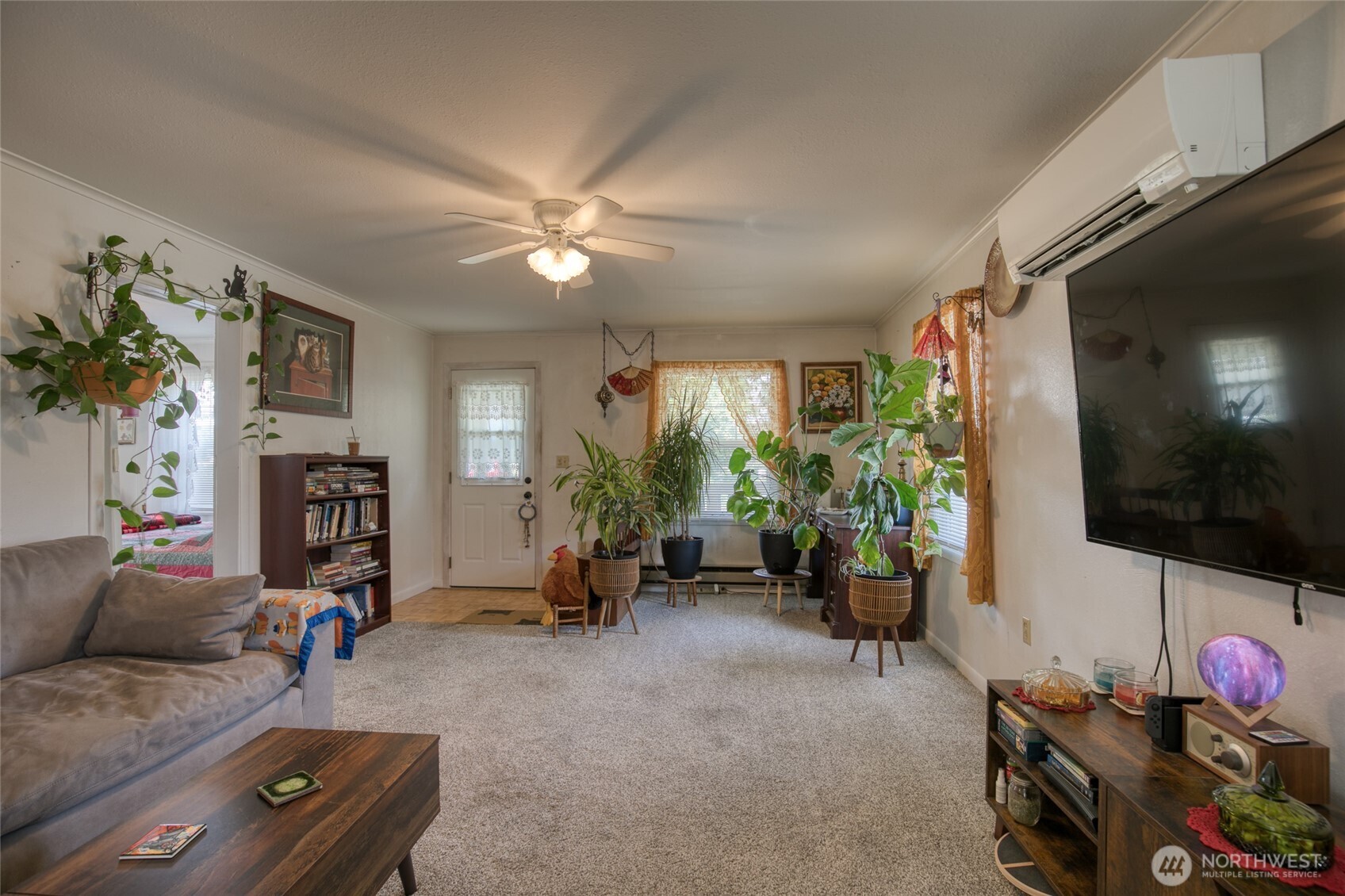 1021 W Stockwell Street Property Photo 4