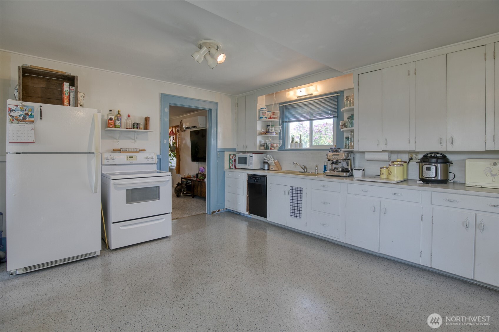 1021 W Stockwell Street Property Photo 15