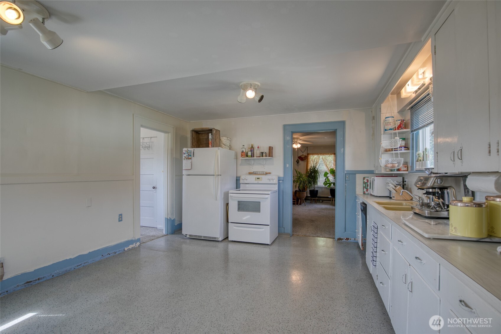 1021 W Stockwell Street Property Photo 16