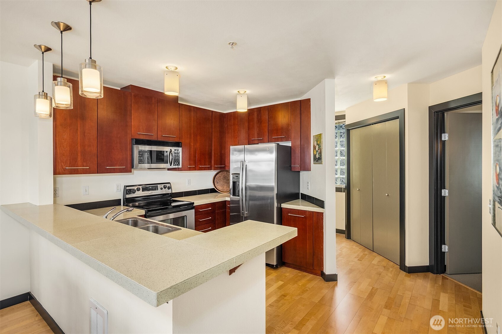 655 Crockett Street B301 Property Photo 6
