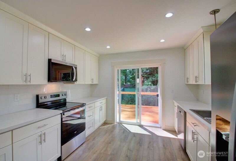 7911 Apache Drive Property Photo 10