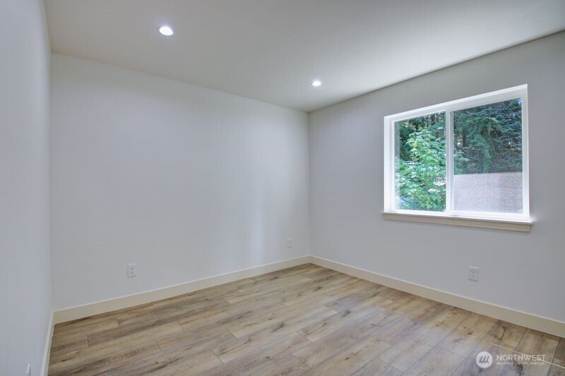 7911 Apache Drive Property Photo 19