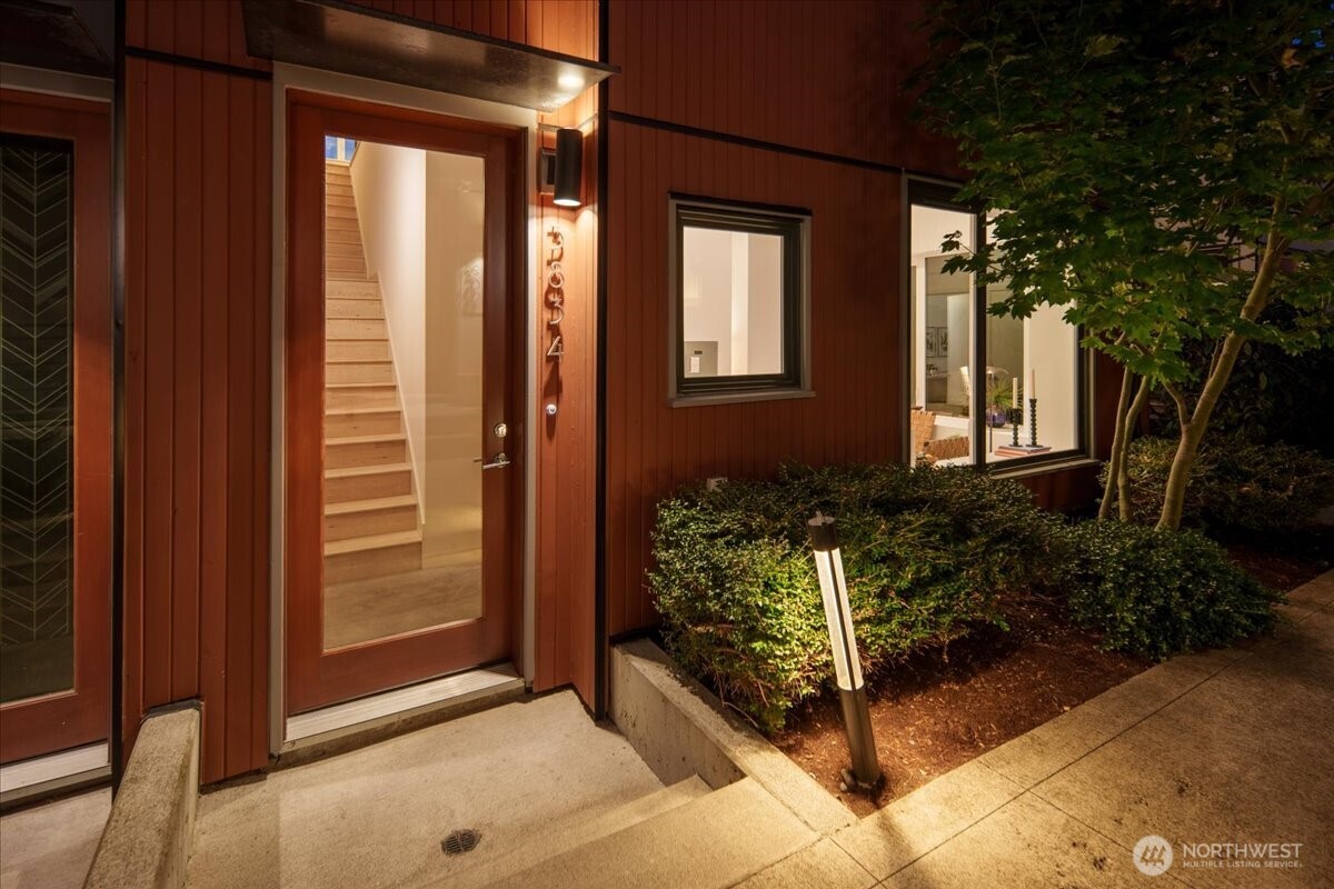 3834 California Avenue Property Photo 12