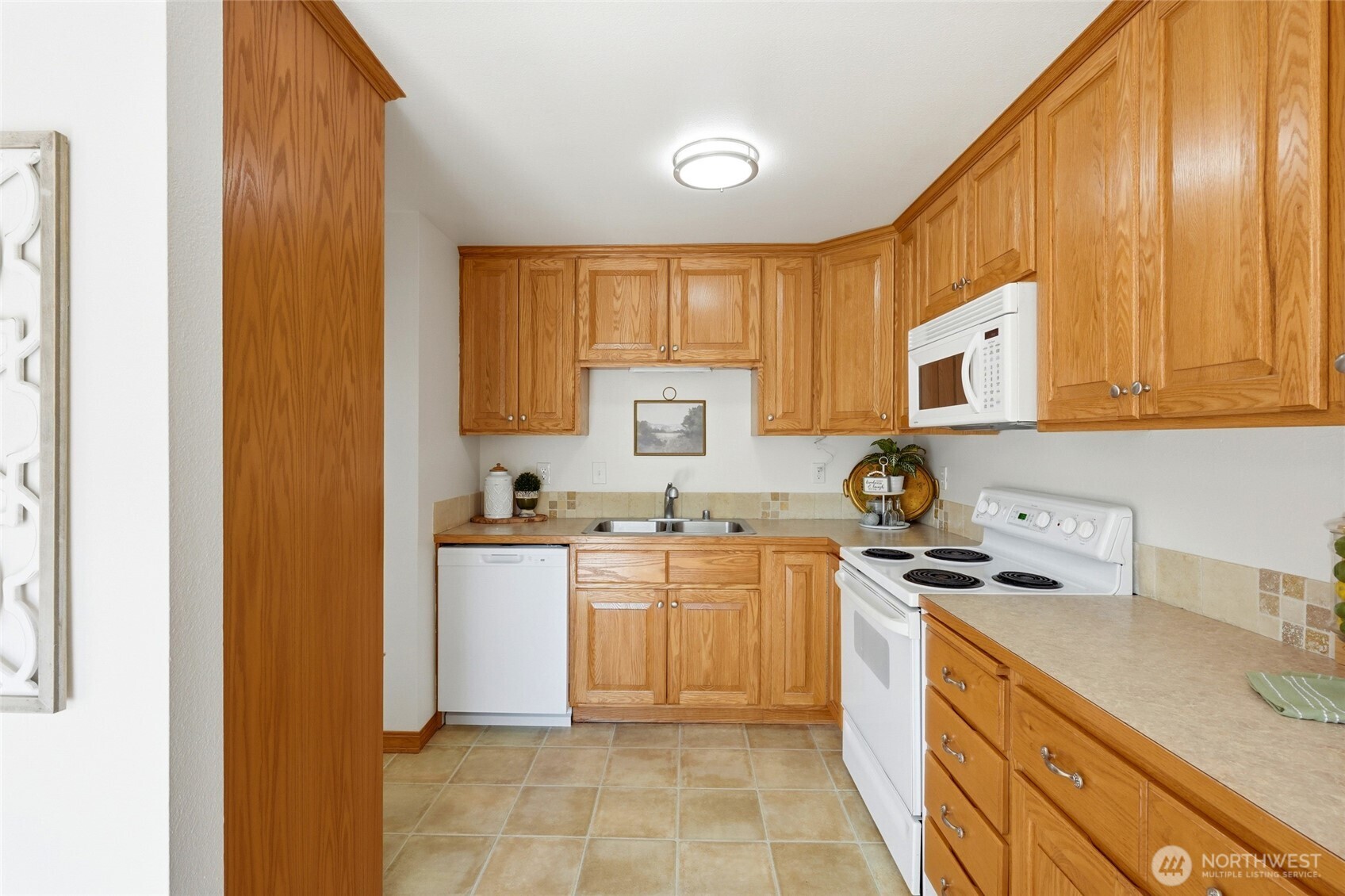 4214 84th Street 22 Property Photo 23