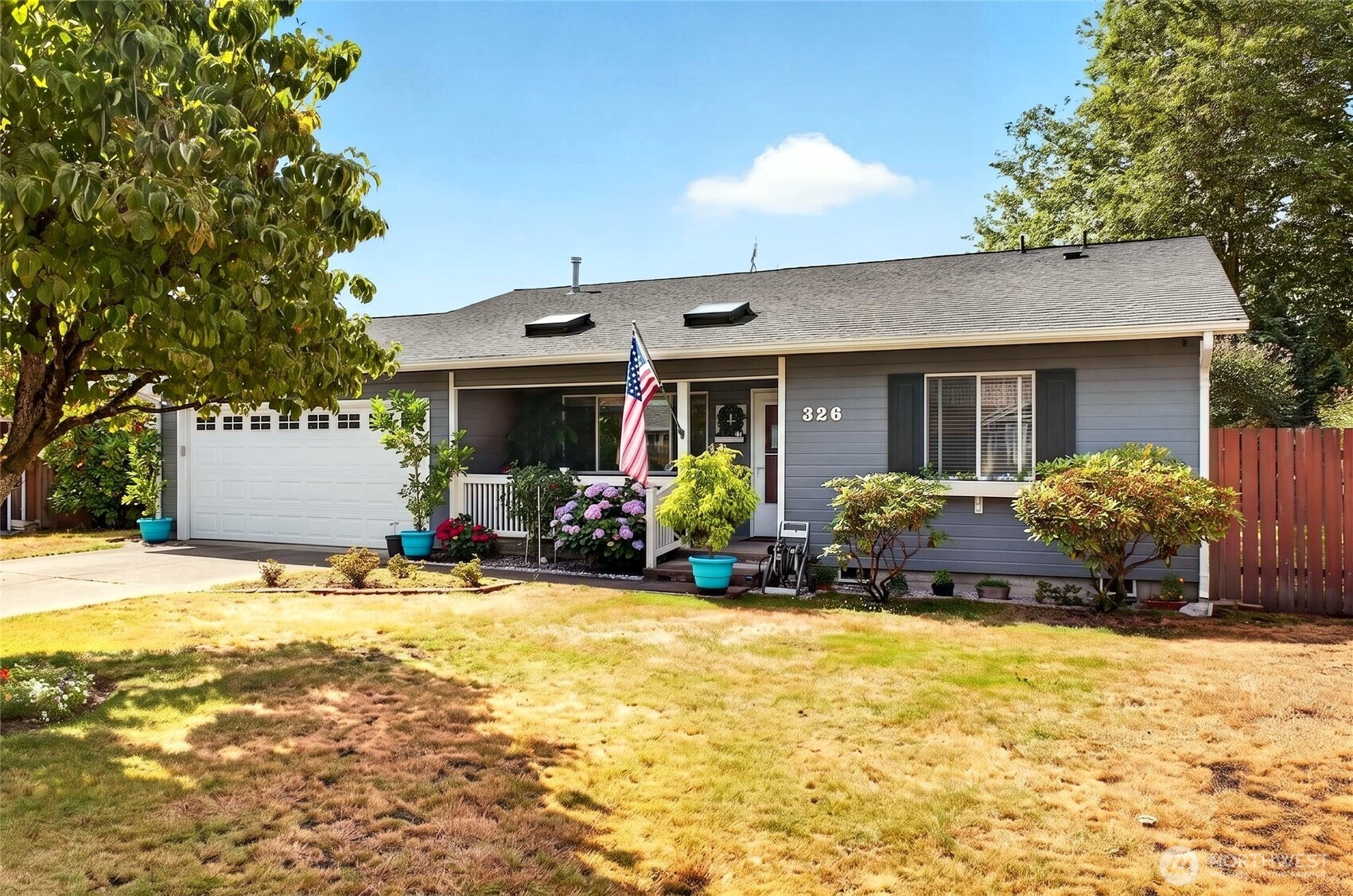 326 4th Avenue Property Photo 1