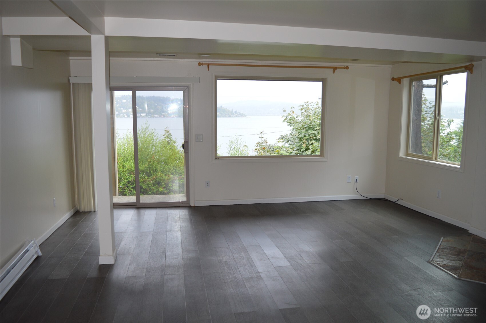 9803 Rainier Avenue Lower Property Photo 3