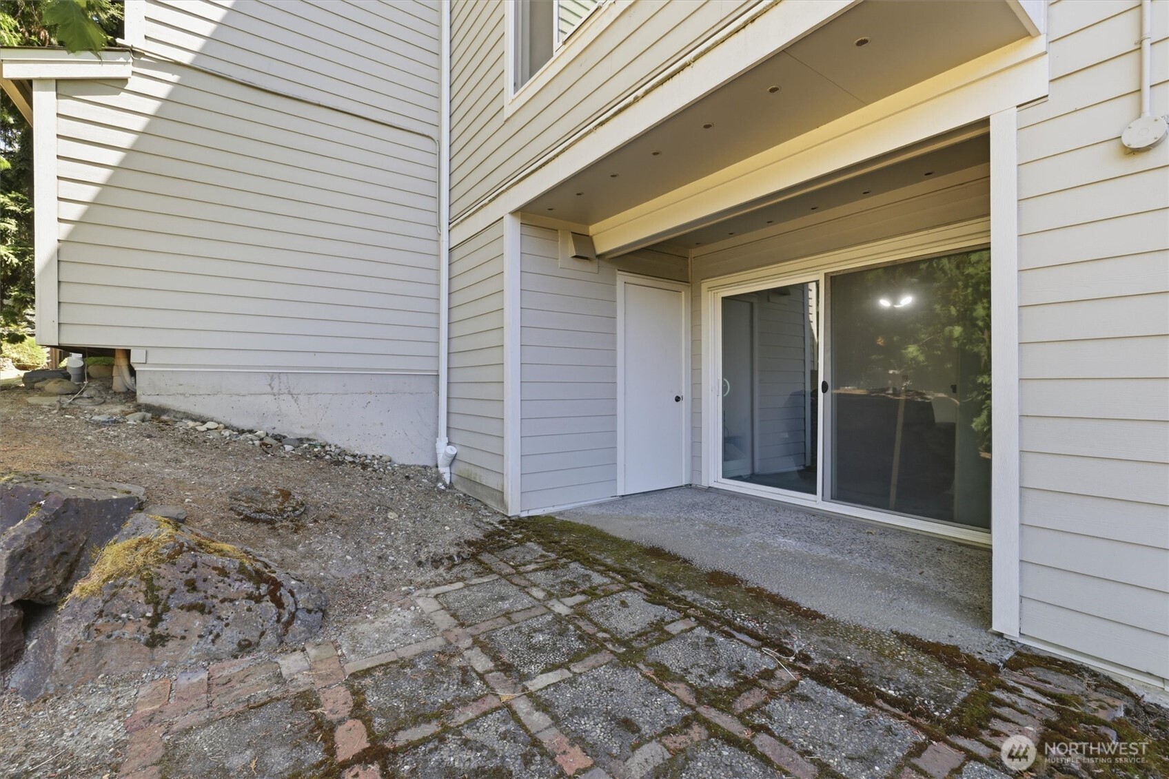 4200 Factoria Boulevard B-2 Property Photo 15