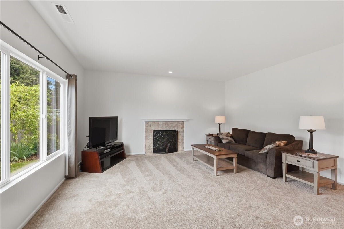 2001 5th Avenue Property Photo 14
