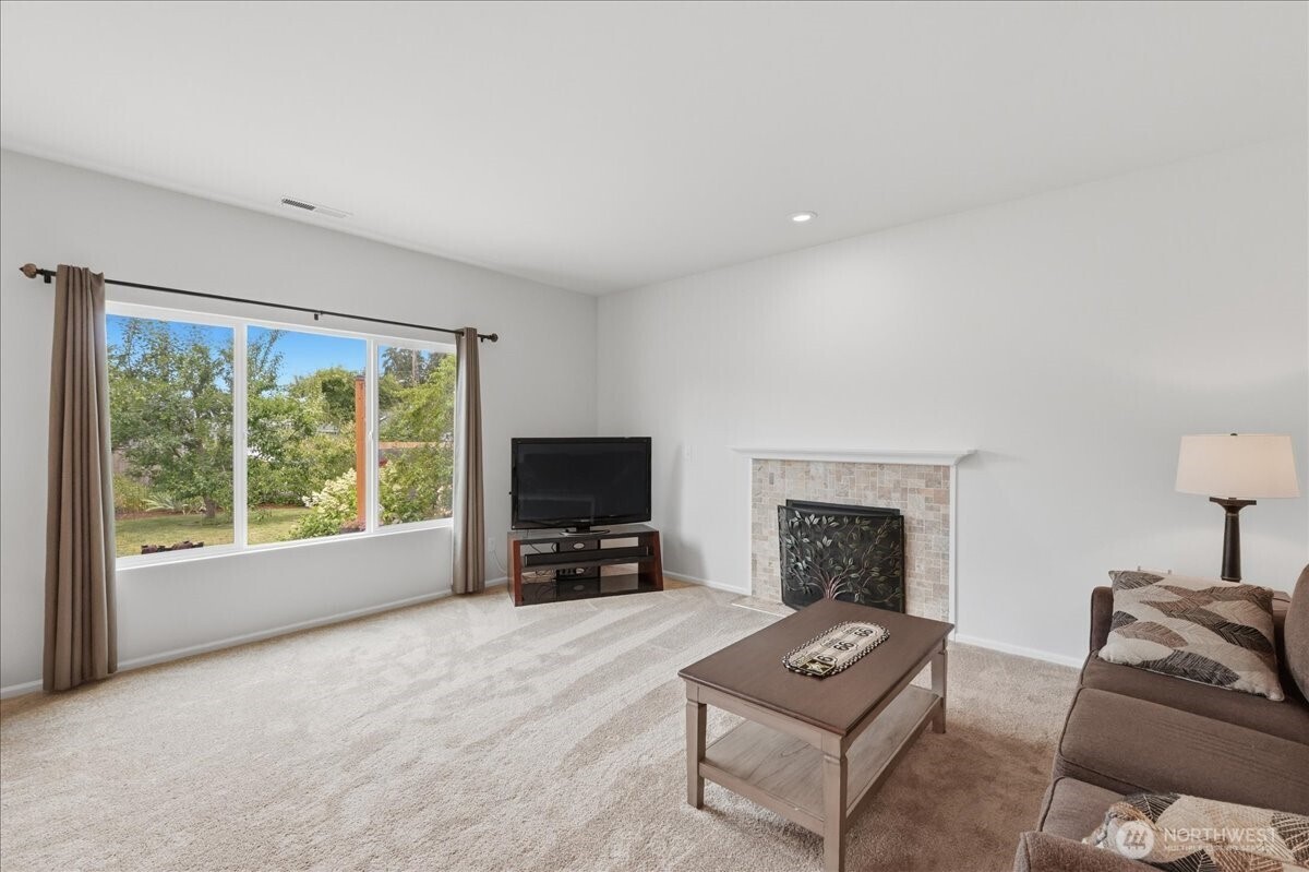 2001 5th Avenue Property Photo 15