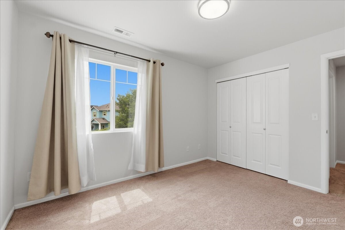 2001 5th Avenue Property Photo 28