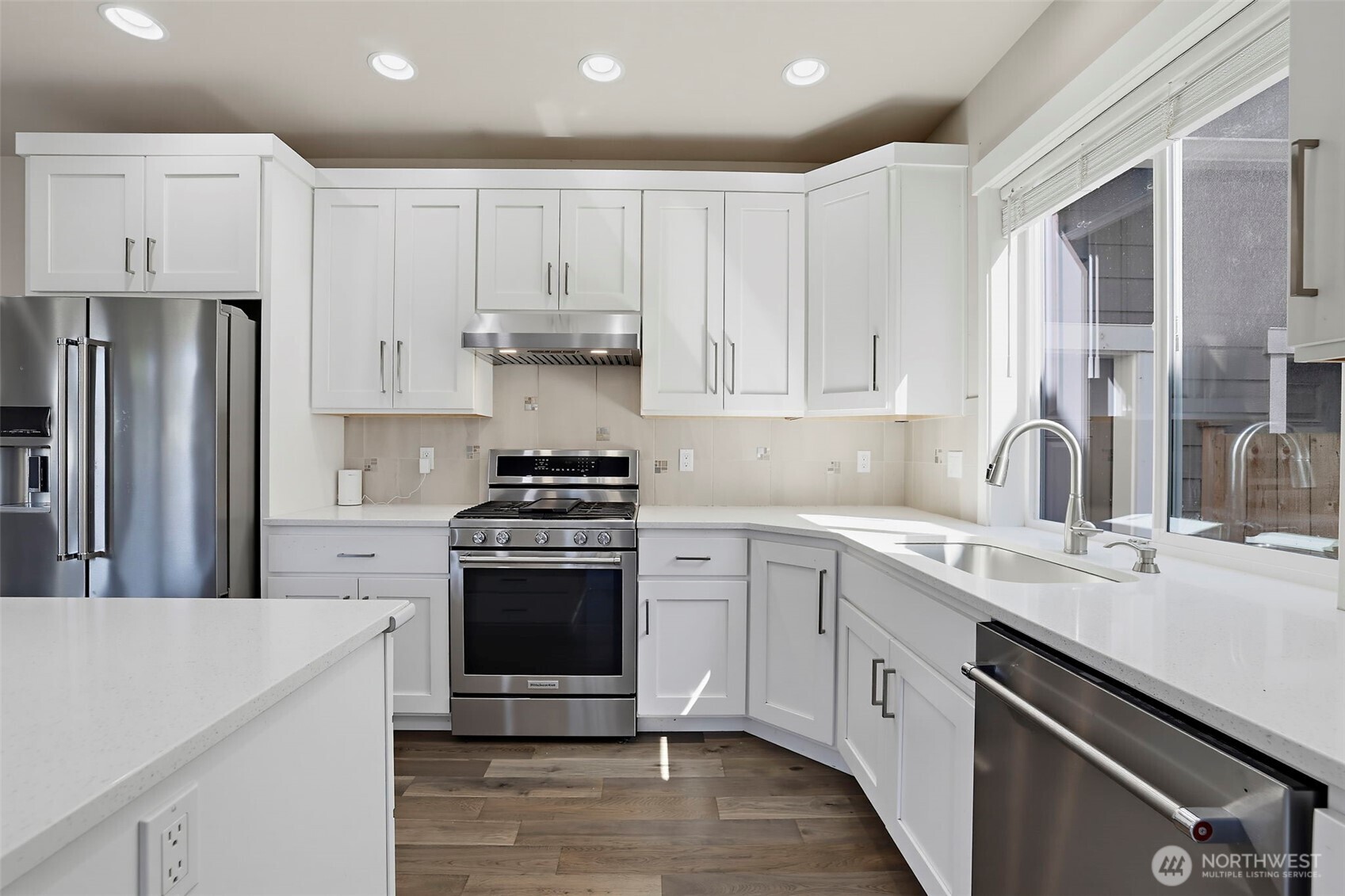 1312 170th Place B Property Photo 5