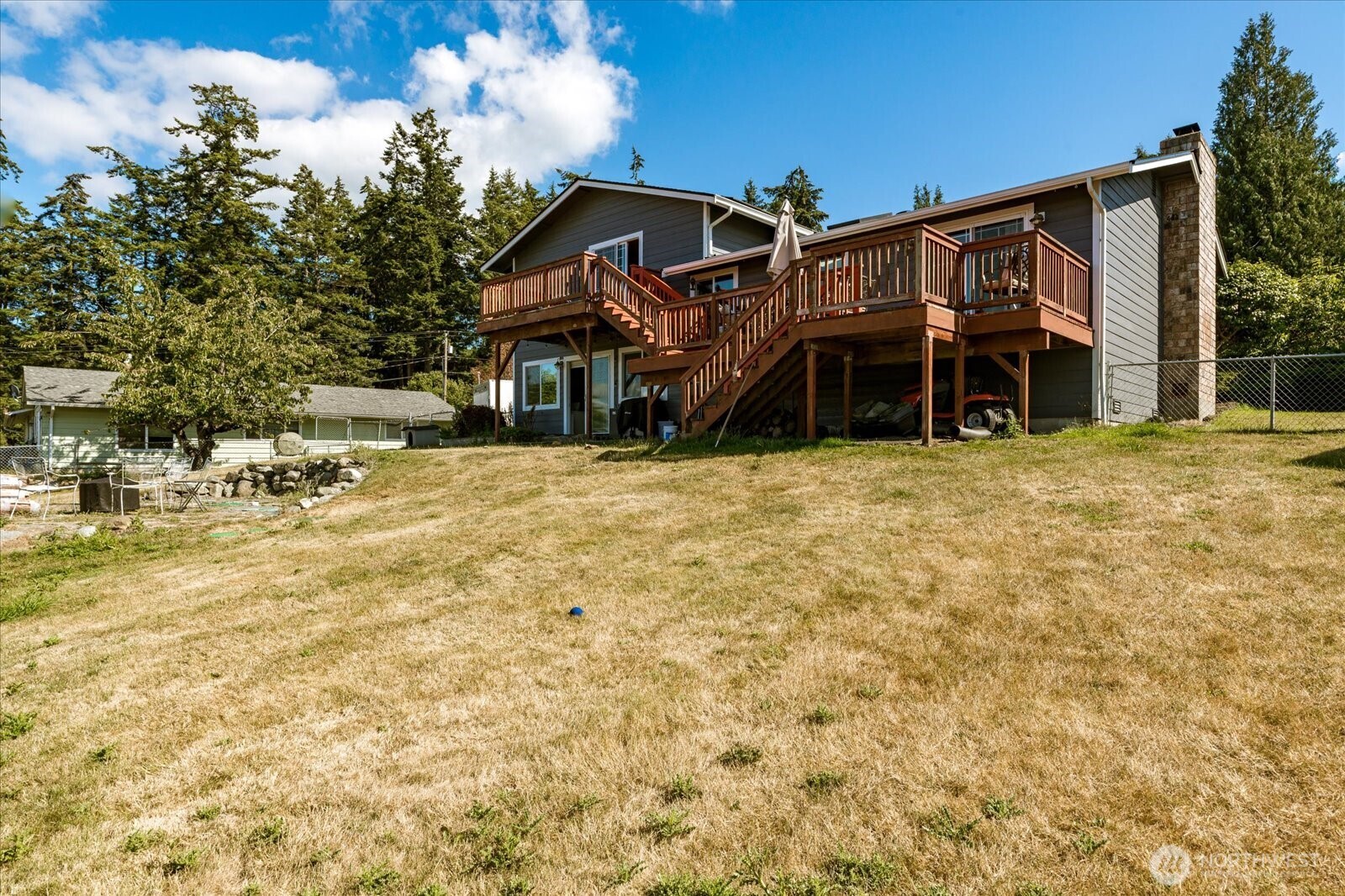 479 Elderberry Street Property Photo 34