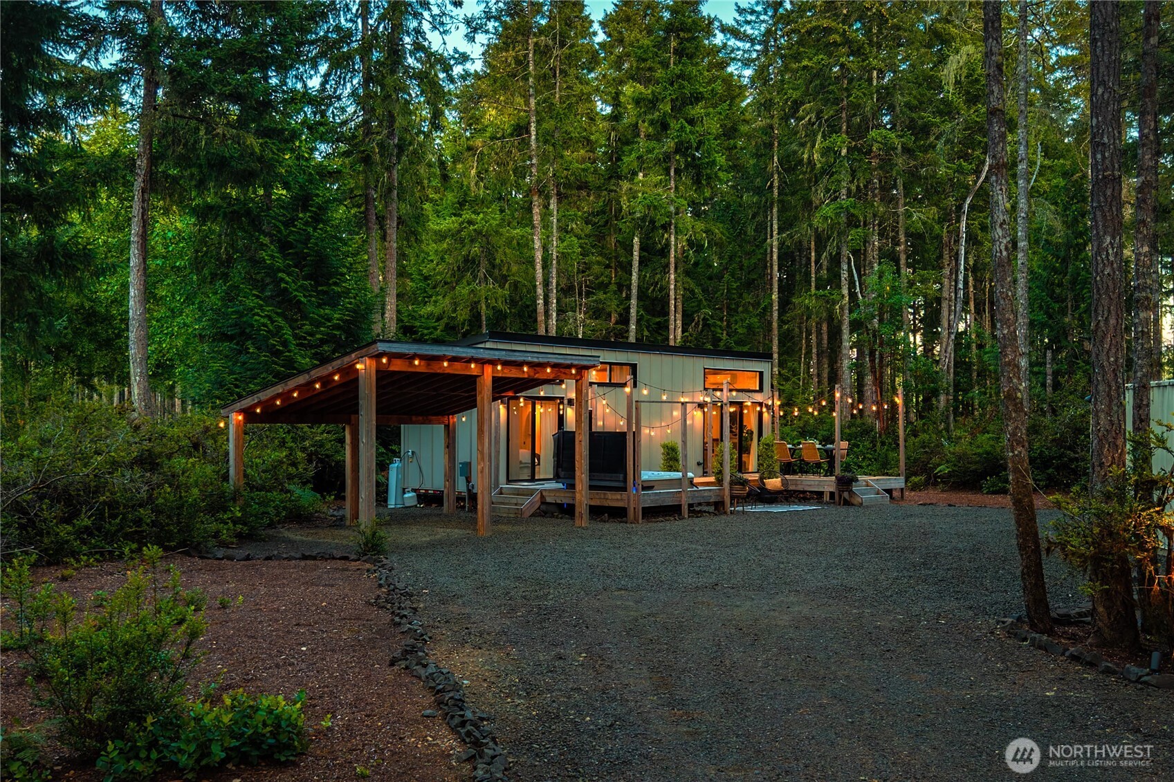 1431 E Phillips Lake Loop Road Property Photo 3