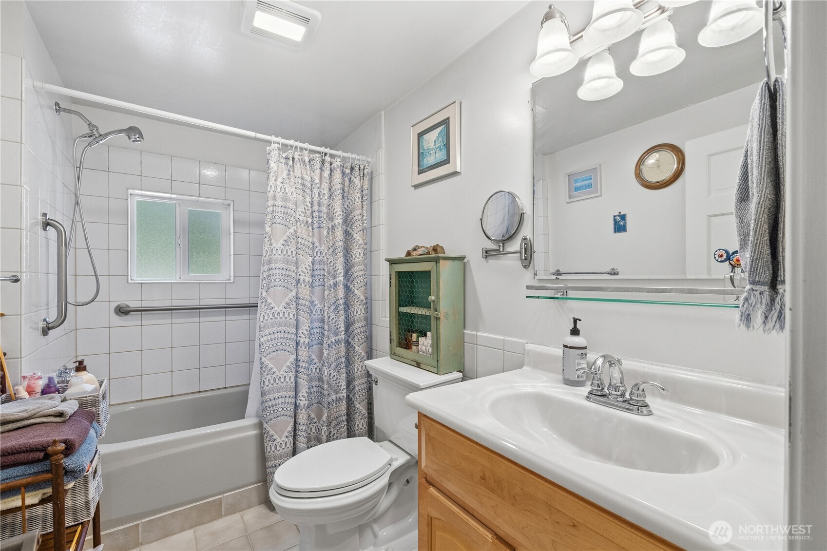 5727 Scherrer Road Property Photo 16
