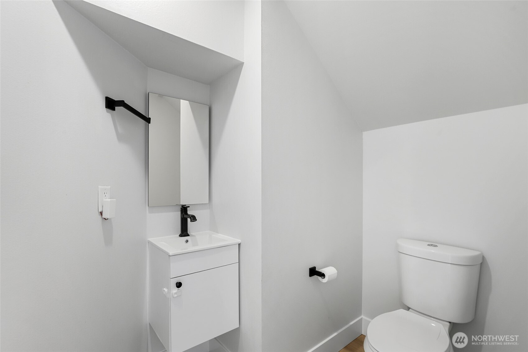 303 S 302nd Place Property Photo 15
