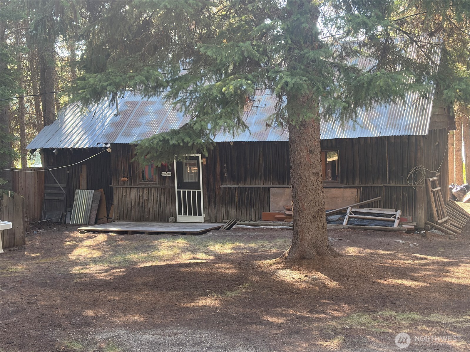 282 Thompson Street Property Photo 23