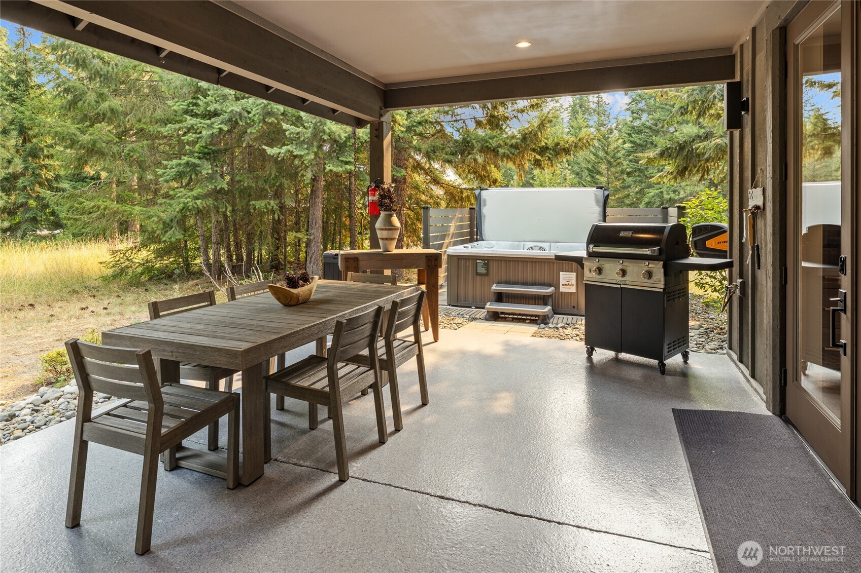 110 Spirea Court Property Photo 6