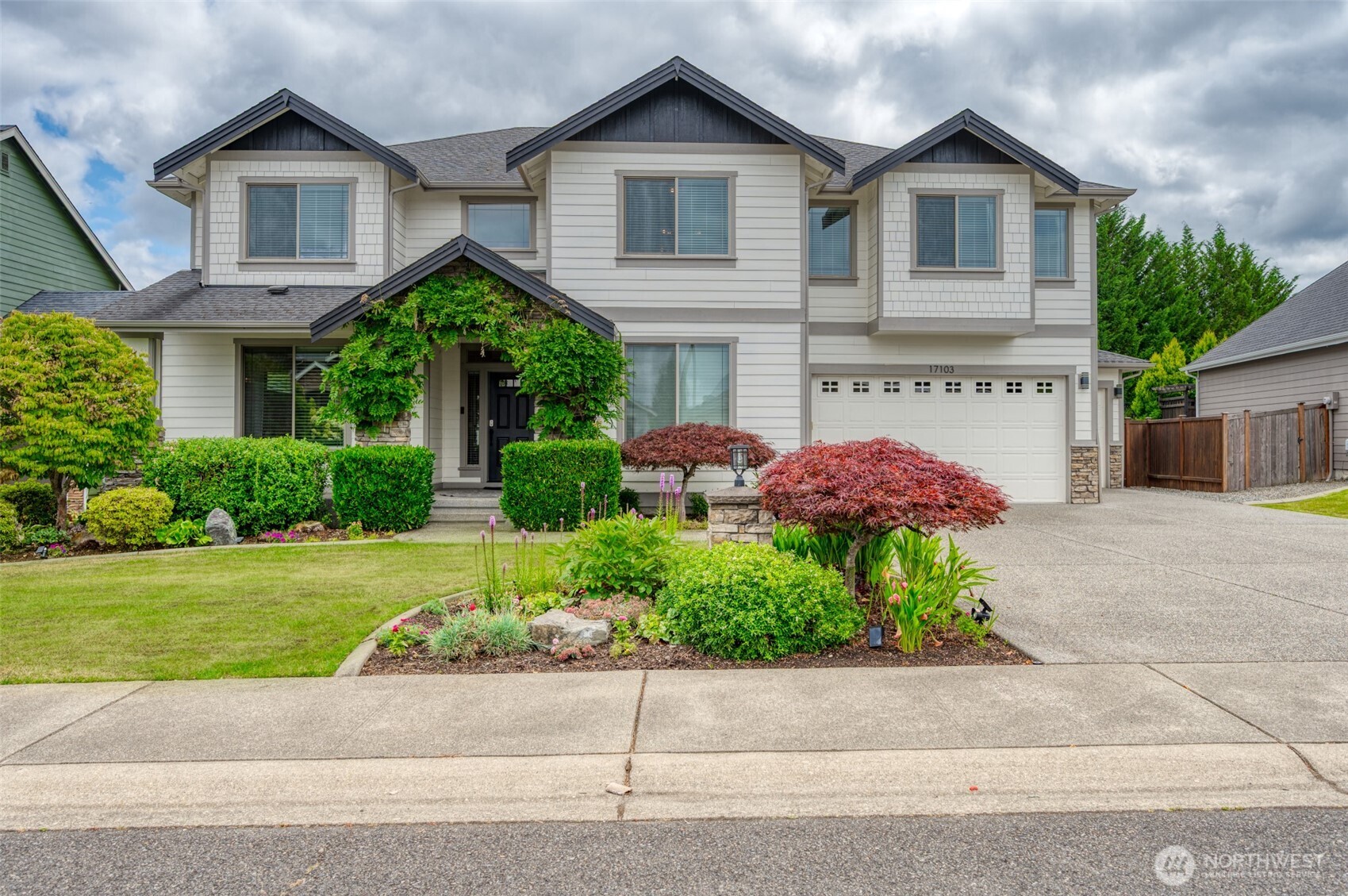 17103 138th Avenue Property Photo 1