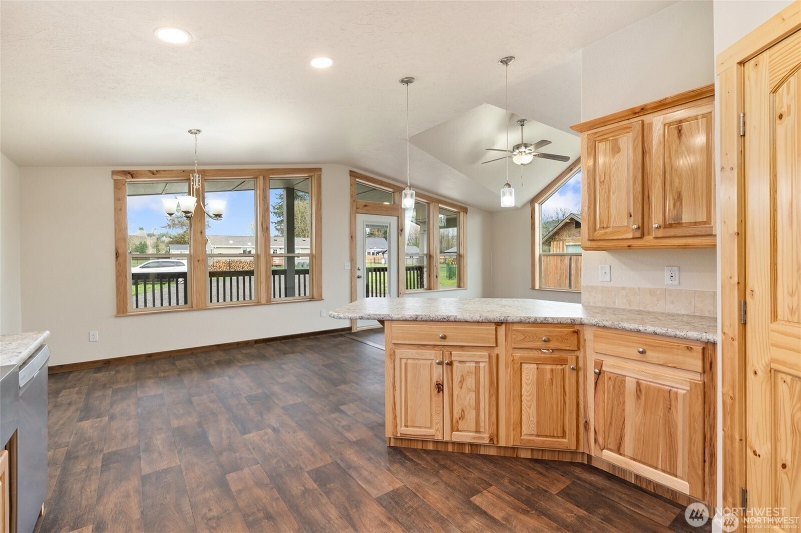 210 Mossyrock Road Property Photo 11