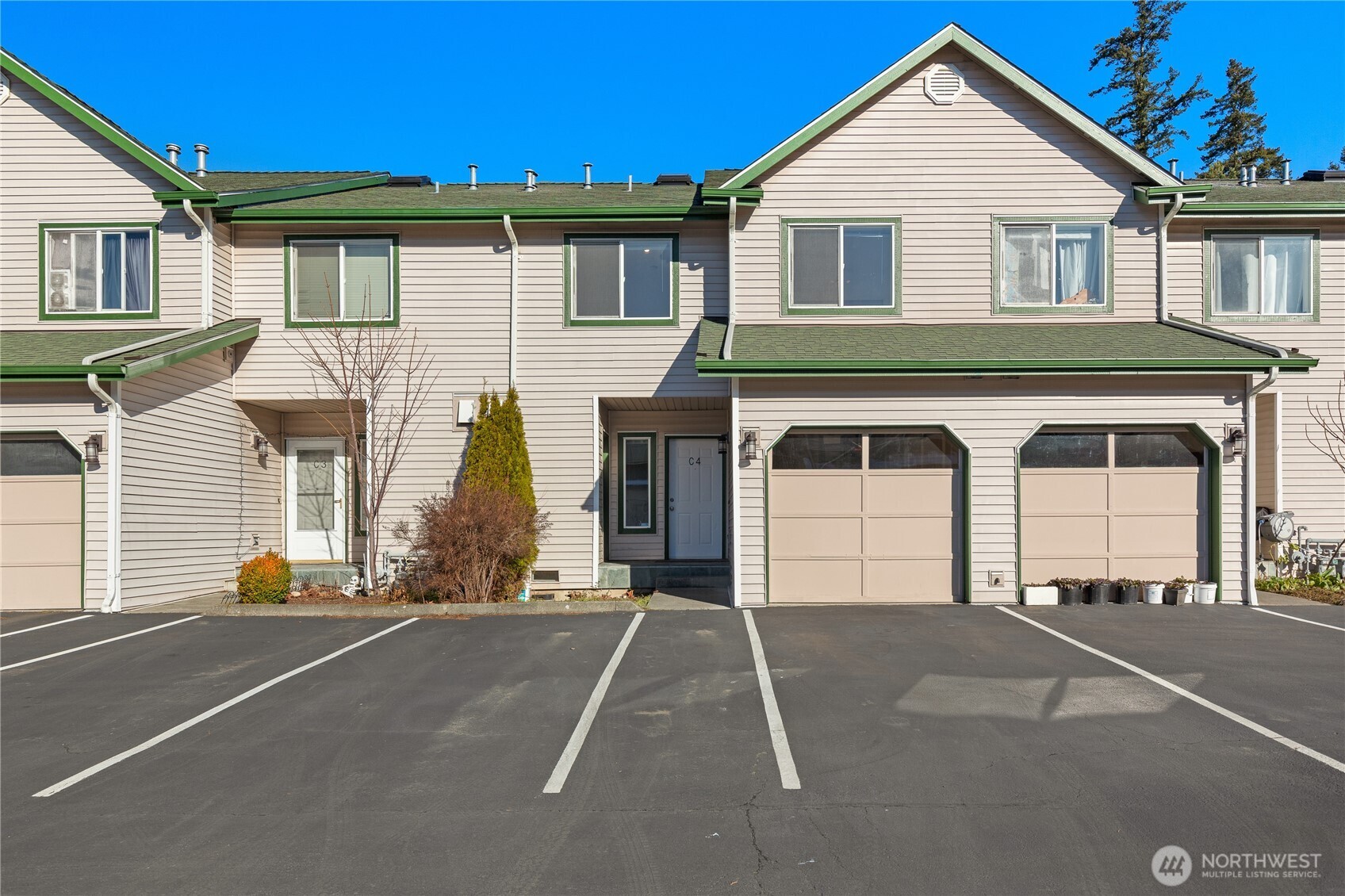 15815 Admiralty Way C4 Property Photo 1
