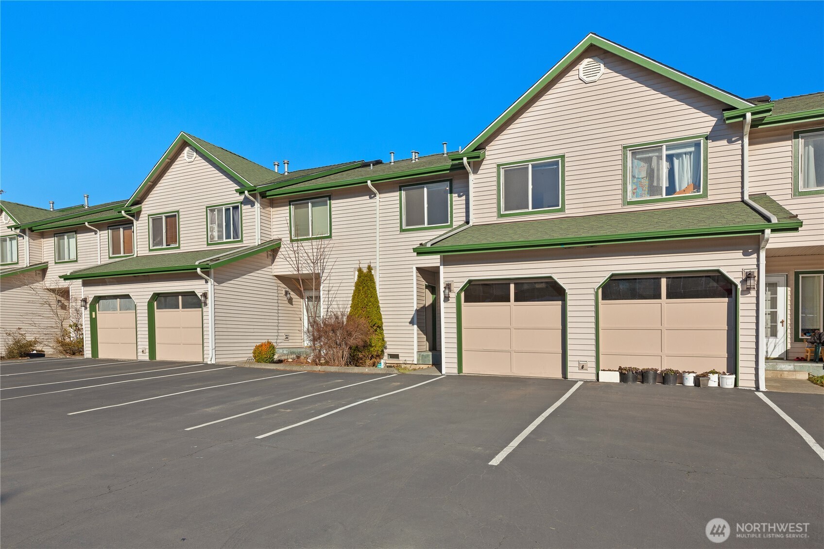 15815 Admiralty Way C4 Property Photo 21
