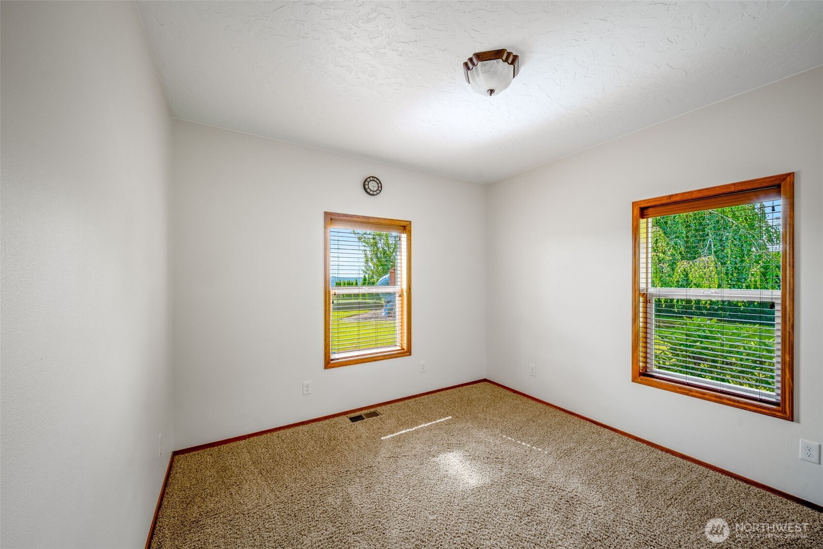 289 Degoede Drive Property Photo 18